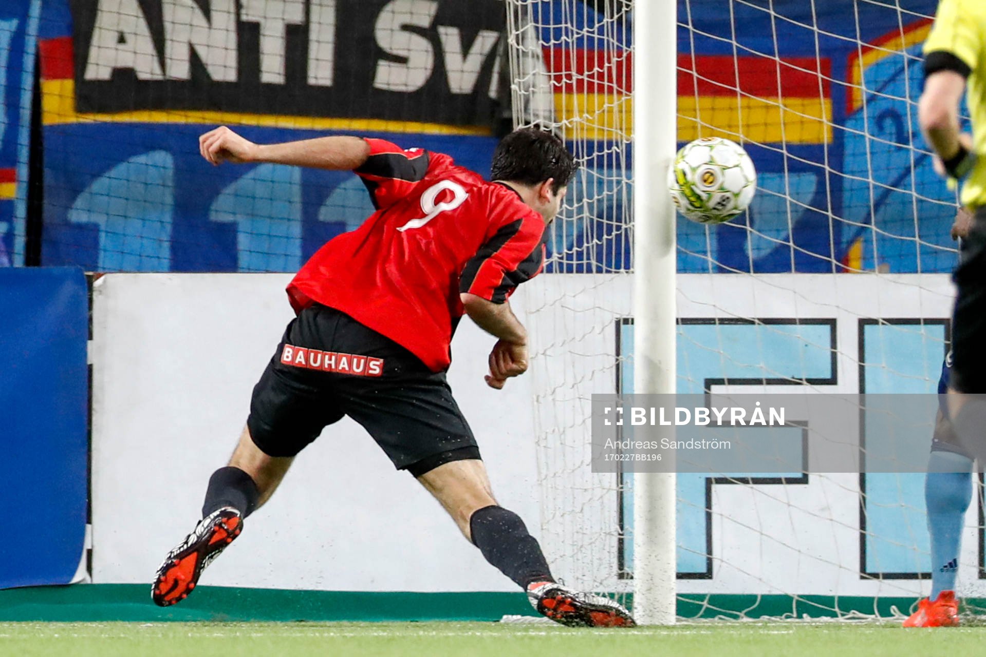 Brommapojkarnas Luca Gerbino Polo gör 1-0