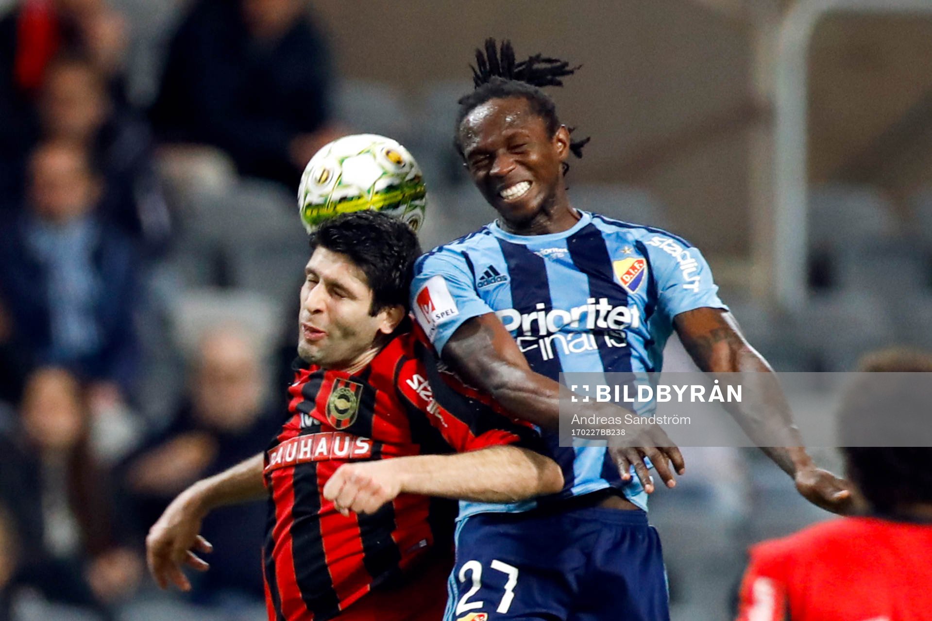 Djurgårdens Kebba Ceesay och Brommapojkarnas Luca Gerbino