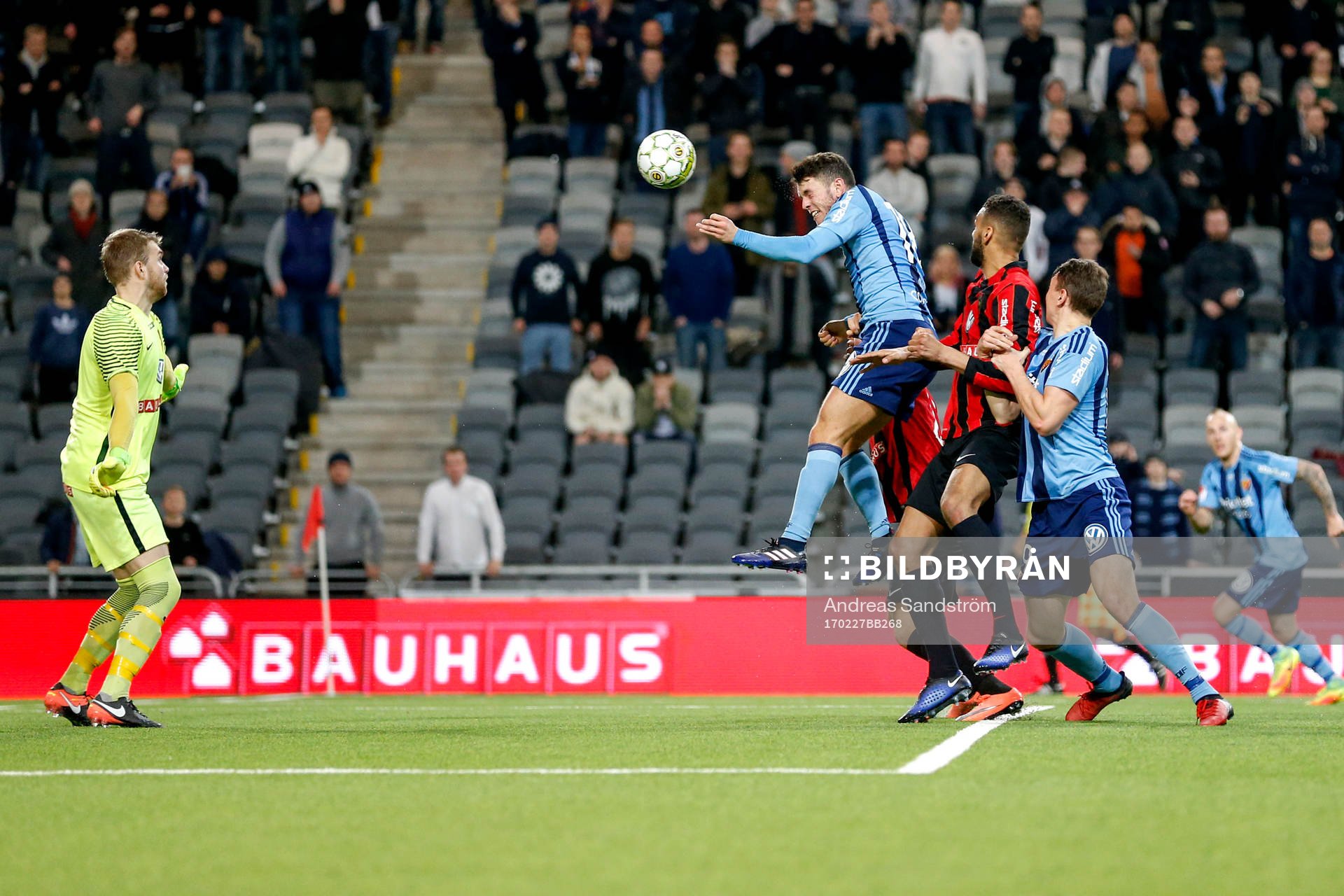 Djurgårdens Kerim Mrabti nickar i stolpen i slutminuten under fotbollsmatchen i Svenska Cupen mellan Brommapojkarna och Djurgården den 27 Februari 2017 i Stockholm.