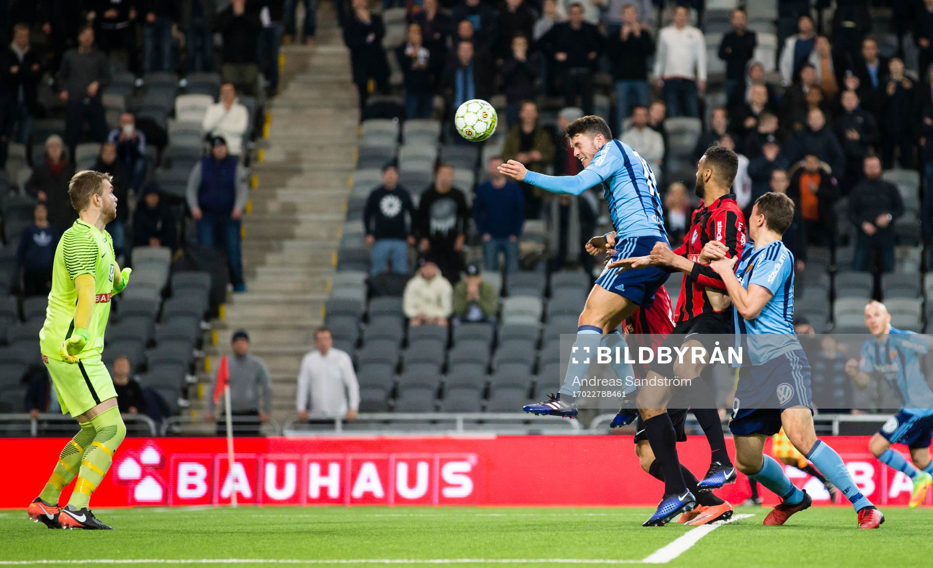 Djurgårdens Kerim Mrabti nickar i stolpen i 90:e minuten under fotbollsmatchen i Svenska Cupen mellan Brommapojkarna och Djurgården den 27 Februari 2017 i Stockholm. 
