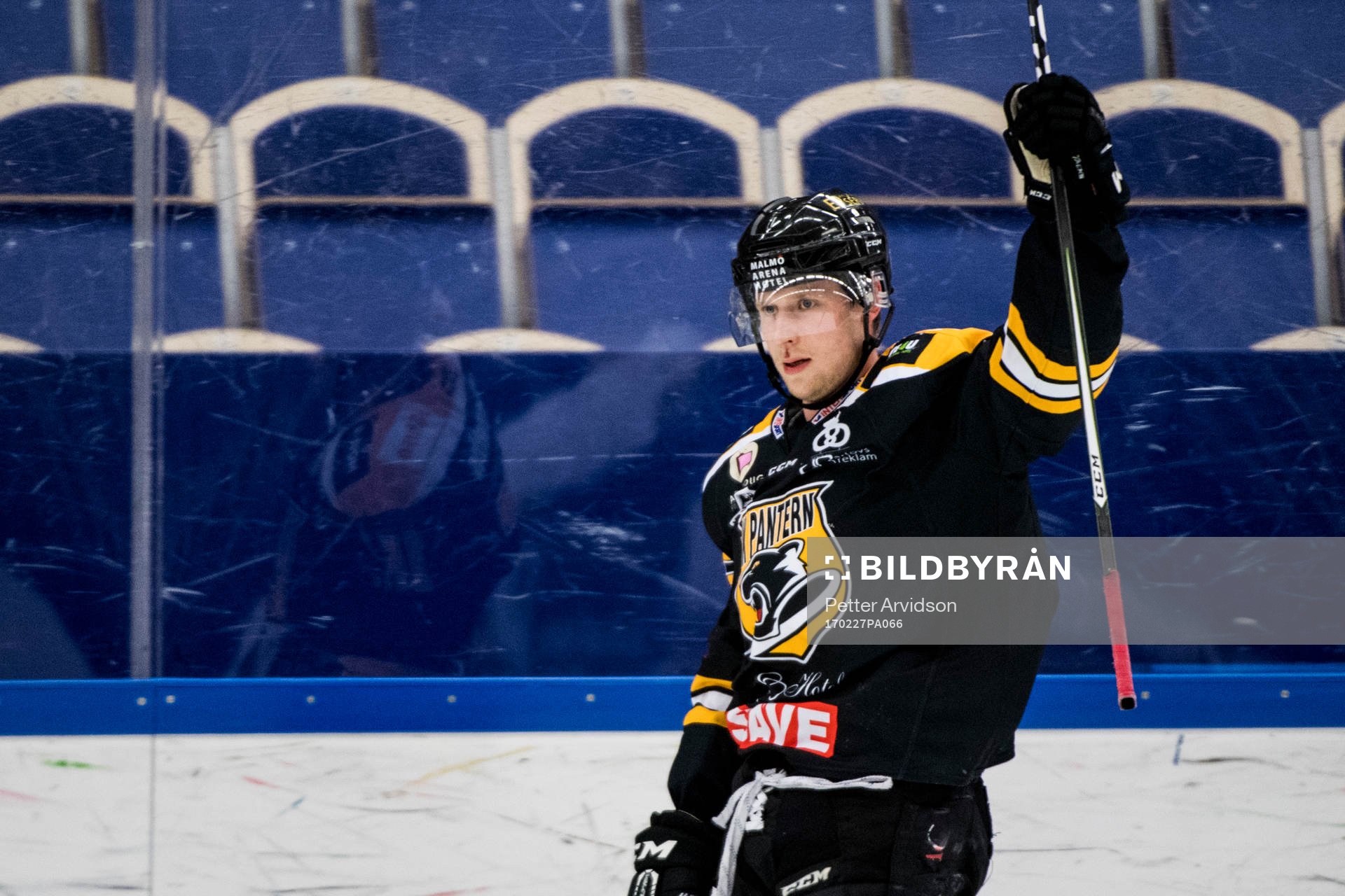 Panterns Alex Wemmenborn jublar
