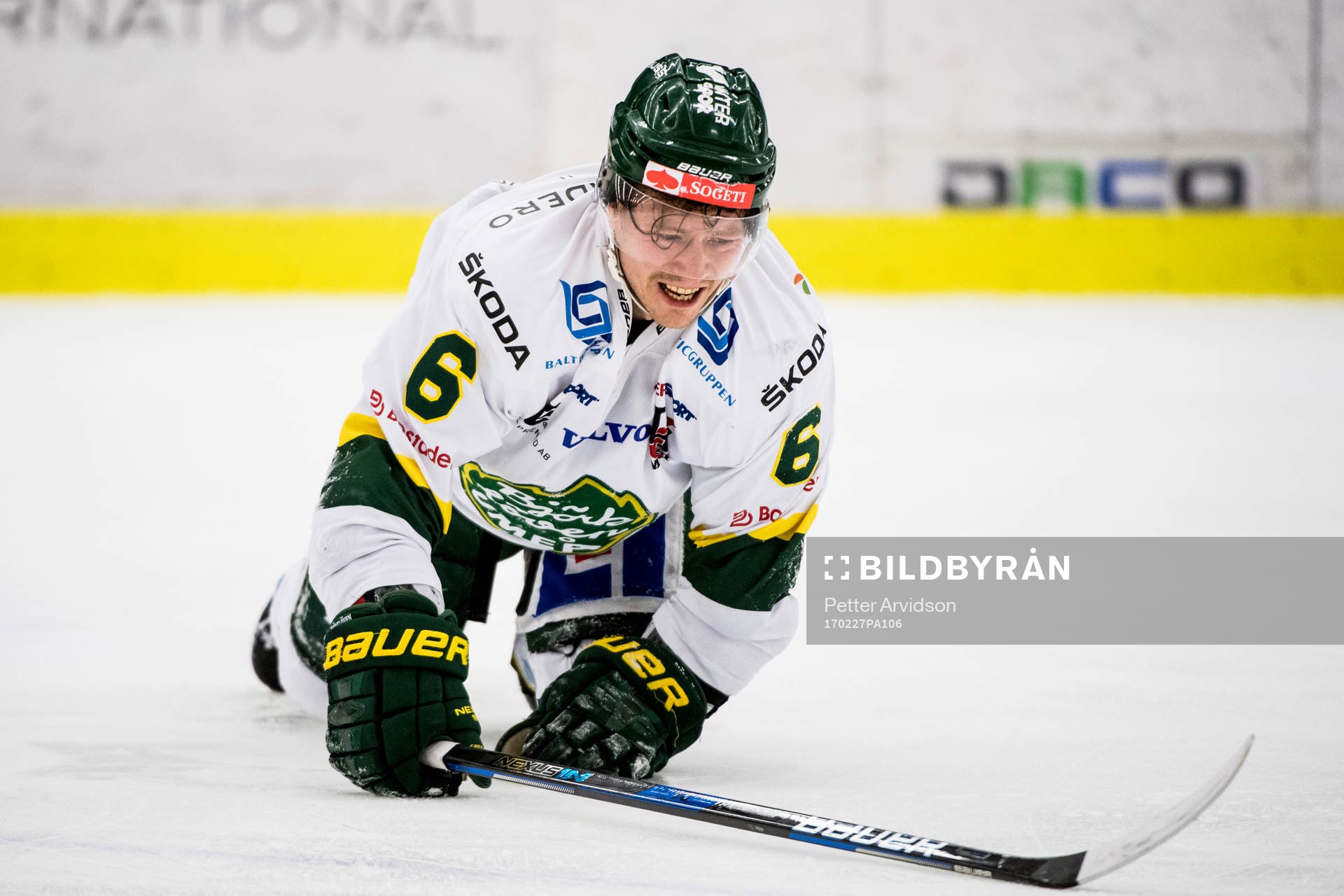 Björklövens Kim Karlsson grinar illa