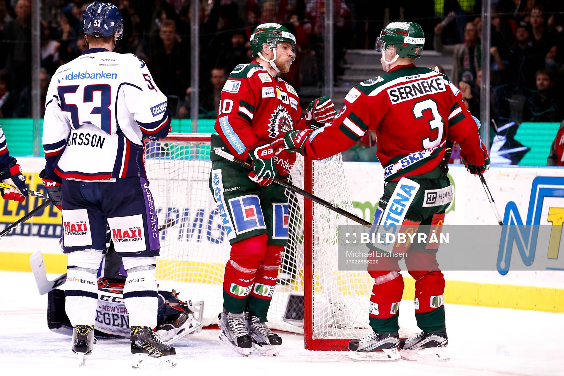 Frölundas Sean Bergenheim och Carl Grundström jublar