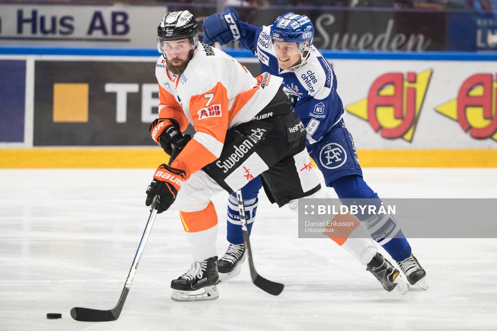 Karlskronas Mattias Karlsson och Leksands Lukas Ericsson i