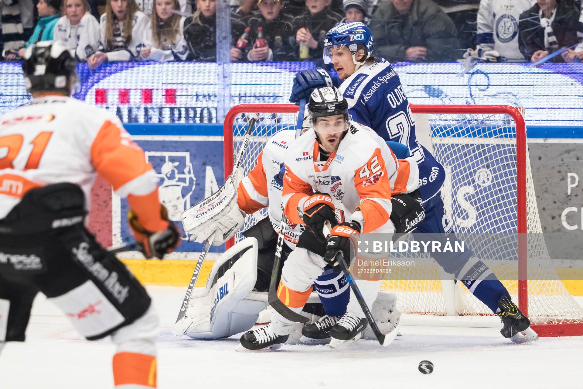 Karlskronas Niklas Arell och Leksands Sondre Olden framför