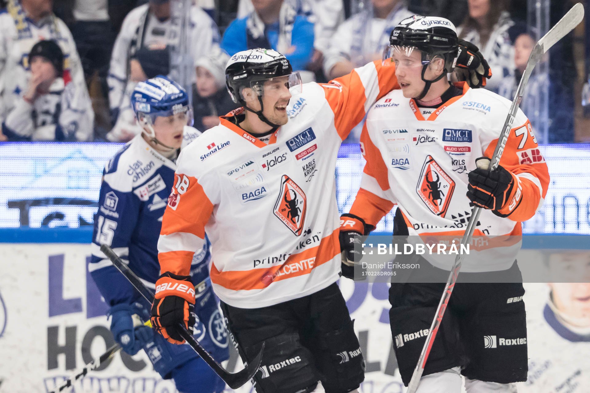 Karlskronas Emil Larsson och Emil Lundberg jublar