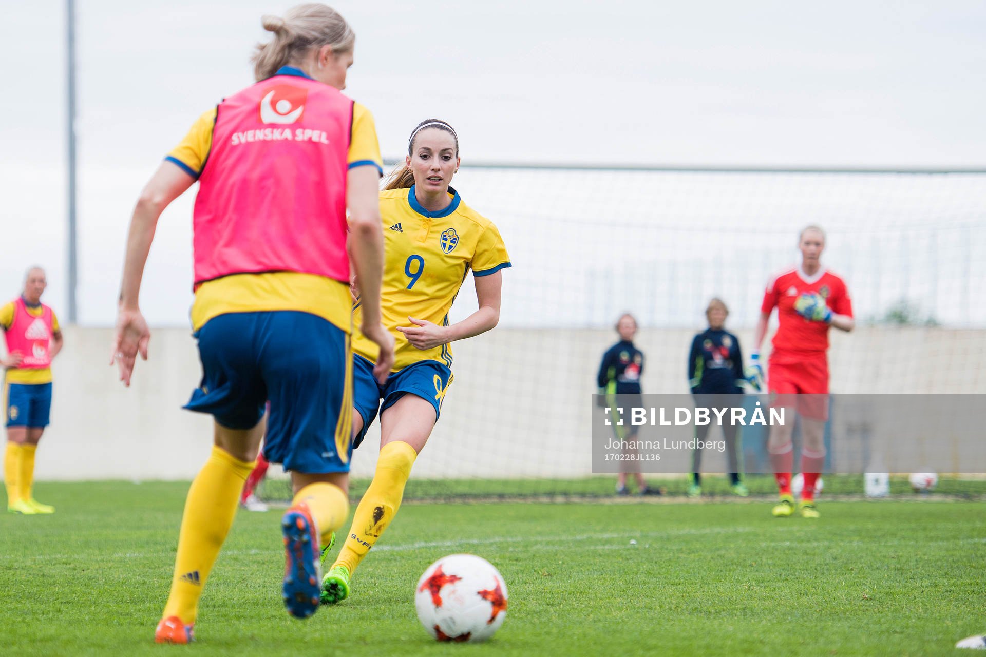 Sveriges Kosovare Asllani