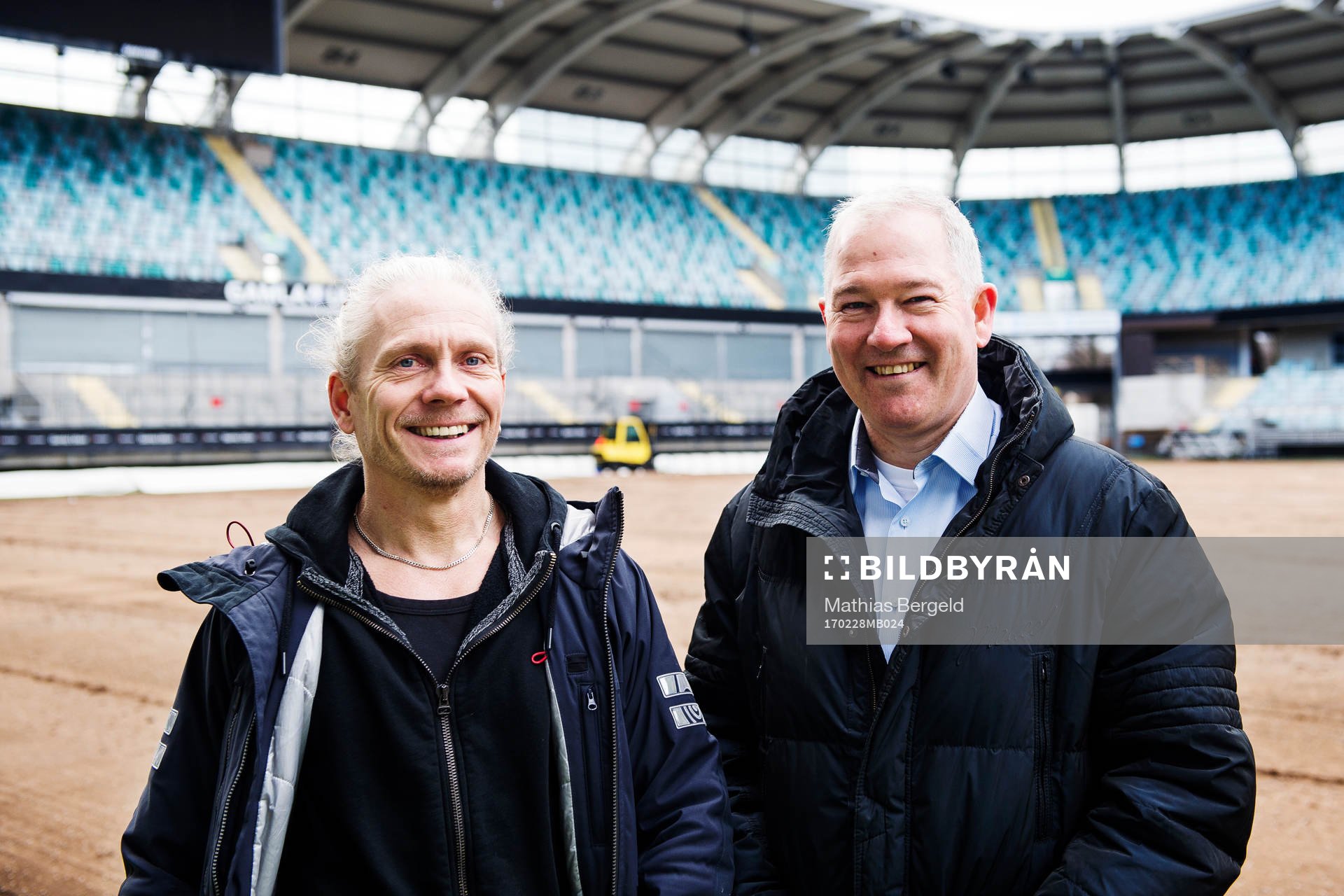 Planskötare Janne Lungberg och I Turf Managements Andy Cole