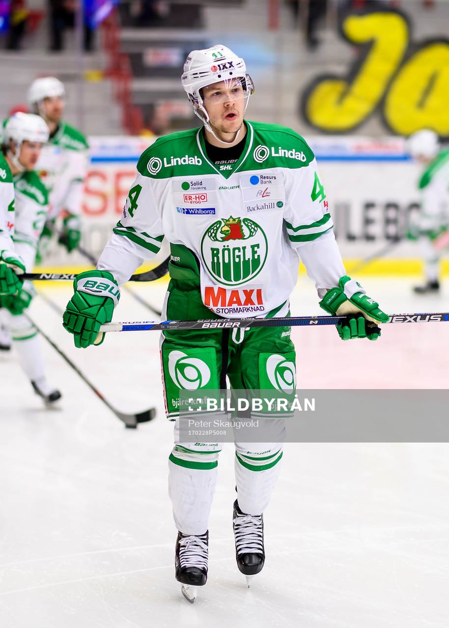 Rögles Matt Fraser på uppvärmningen