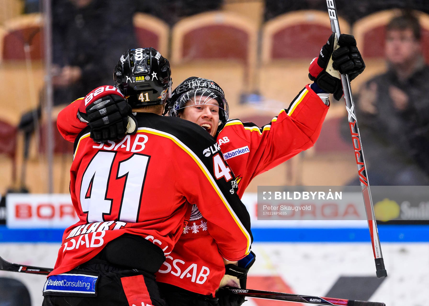 Luleås Andreas Falk (h) jublar