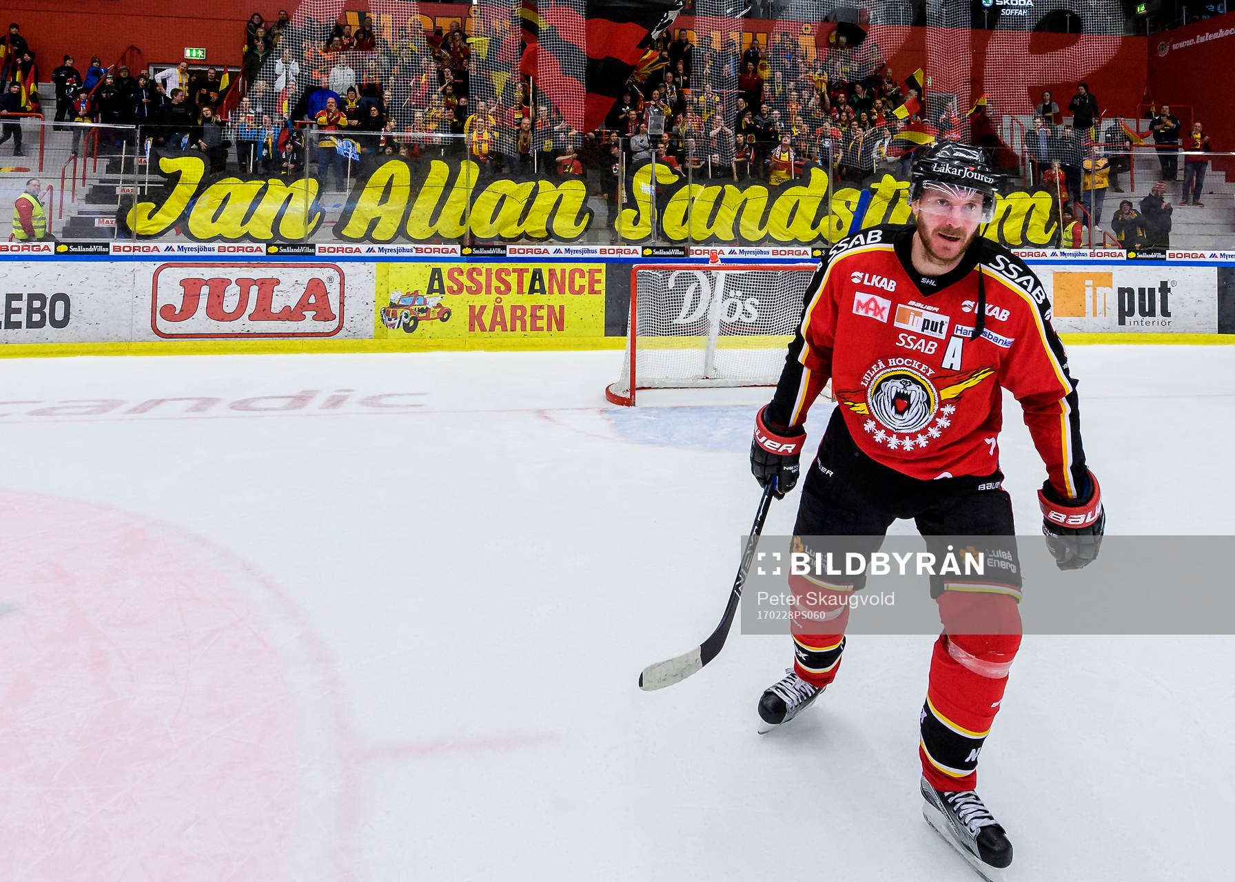 Luleås Jan Sandström tackar publiken