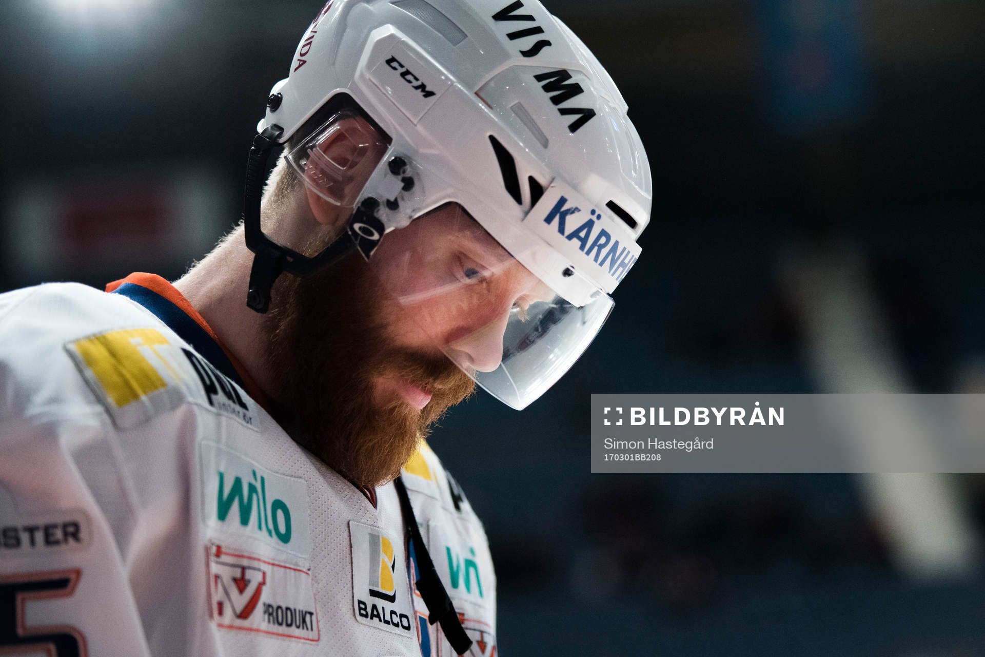 Växjös Liam Reddox föreishockeymatchen i SHL mellan