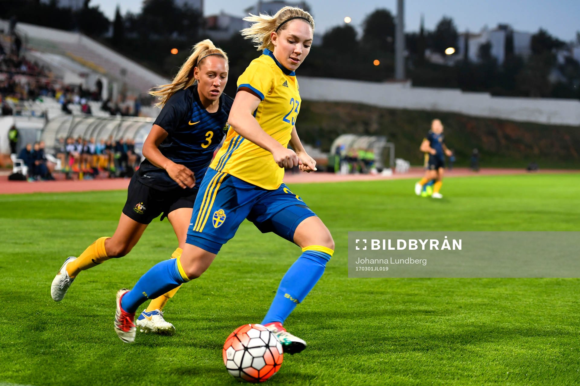 Australiens Gema Simon och Sveriges Elin Rubensson