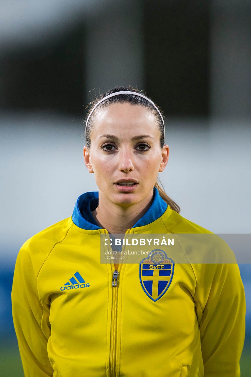 Sveriges Kosovare Asllani