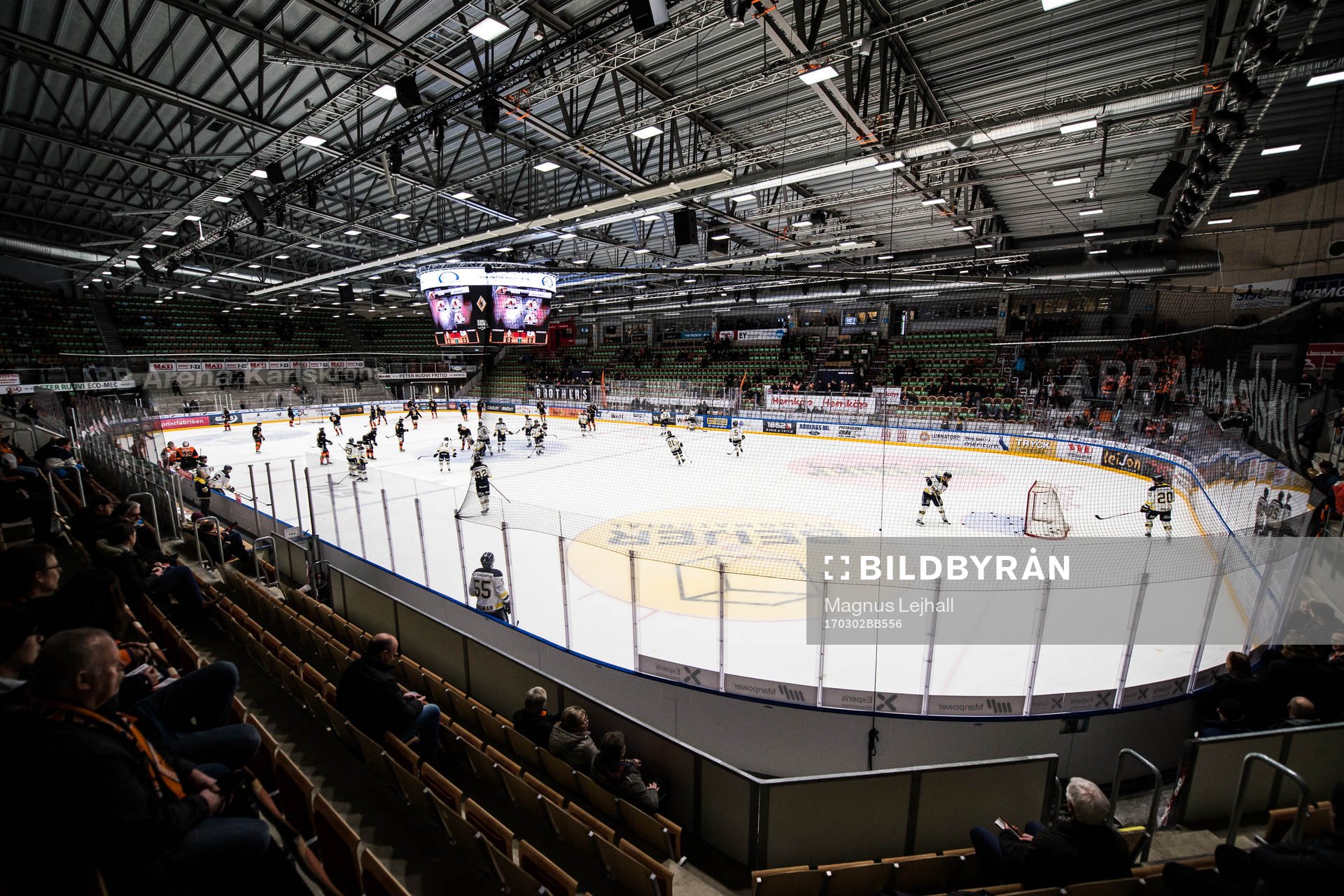 ABB Arena invändigt innan ishockeymatchen i SHL mellan