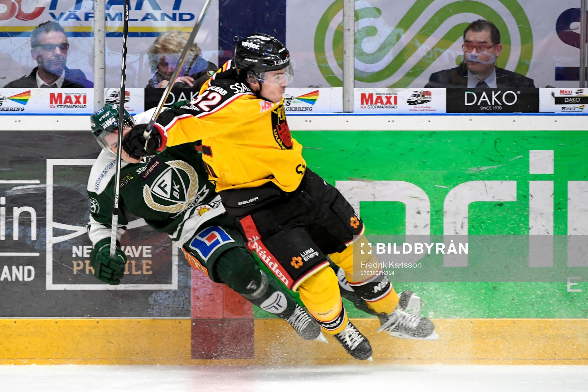 Färjestads Sebastian Erixon och Luleås Oscar Engsund
