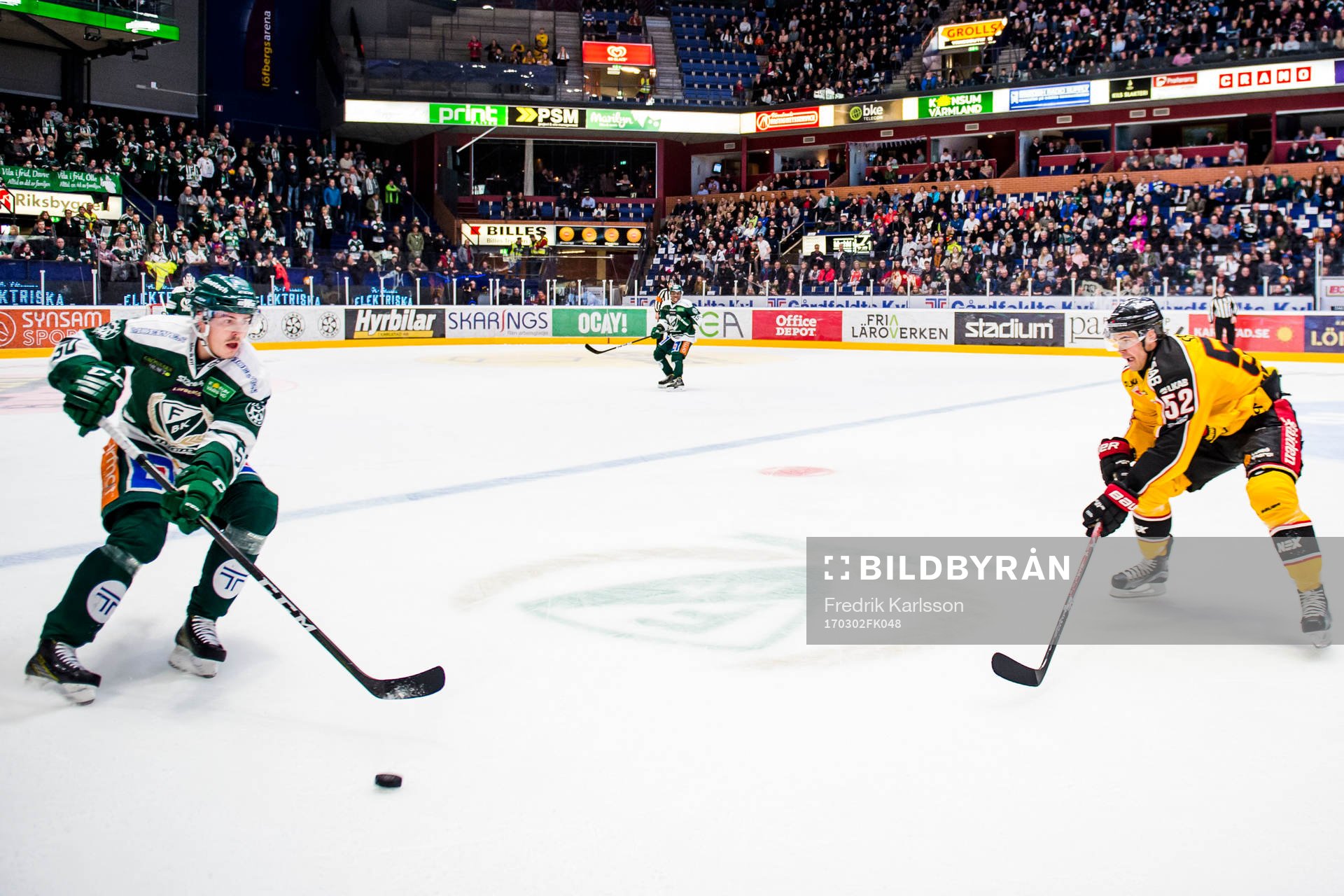 Färjestads Sebastian Erixon och Luleås Karl Fabricius