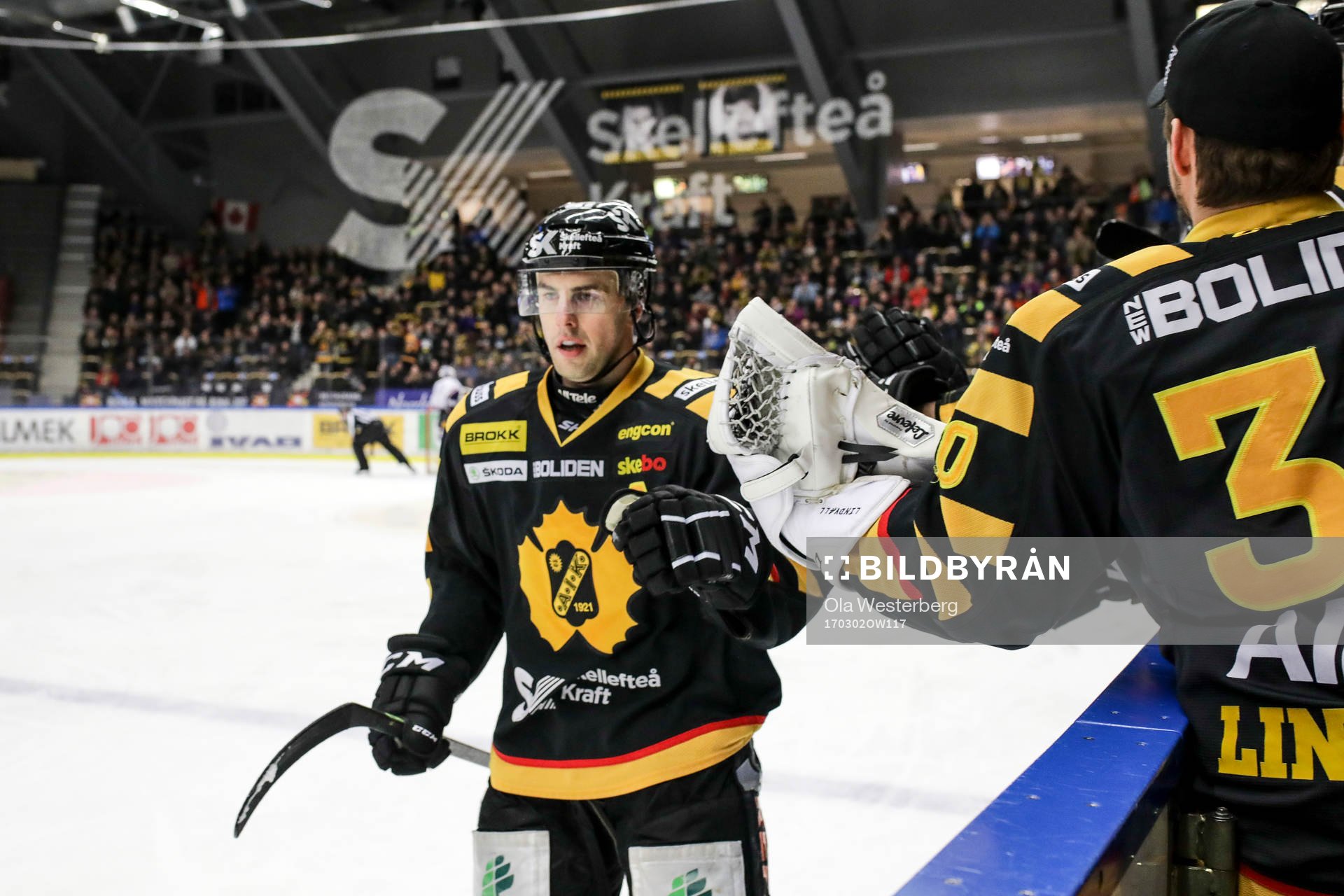 Skellefteås Joakim Lindström jublar