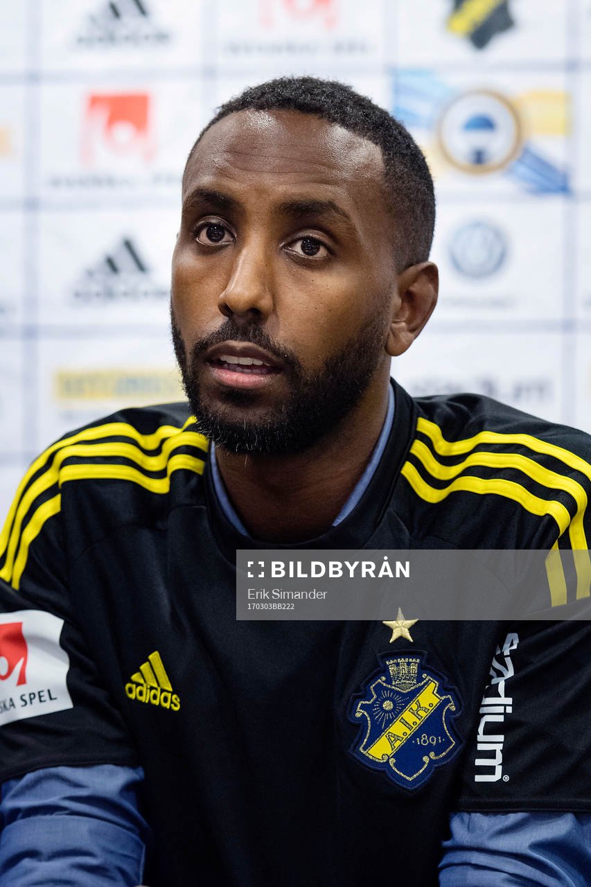AIK:s nya spelare Henok Goitom under en presskonferens arrangerad av AIK den 3 mars i Stockholm.