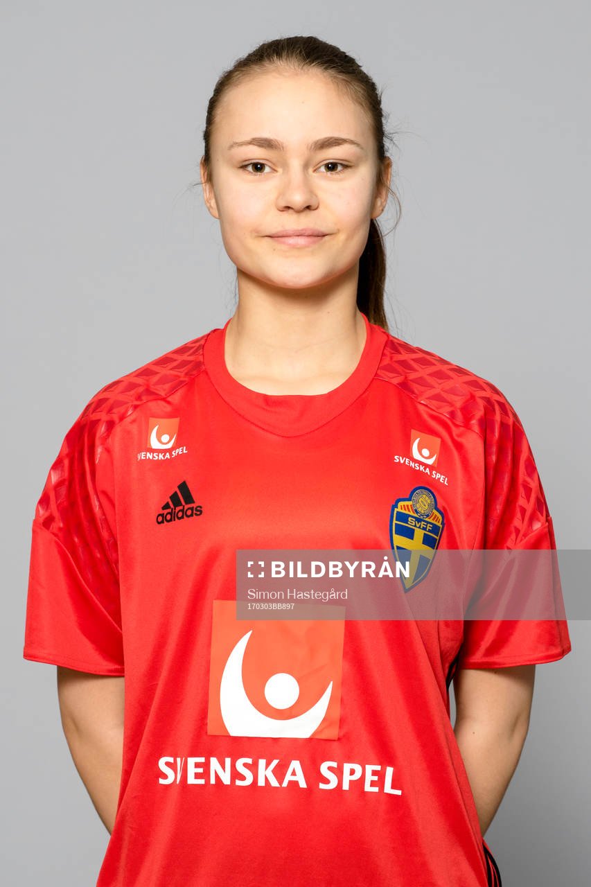 Ella Wilson, målvakt  i F16/01-landslaget