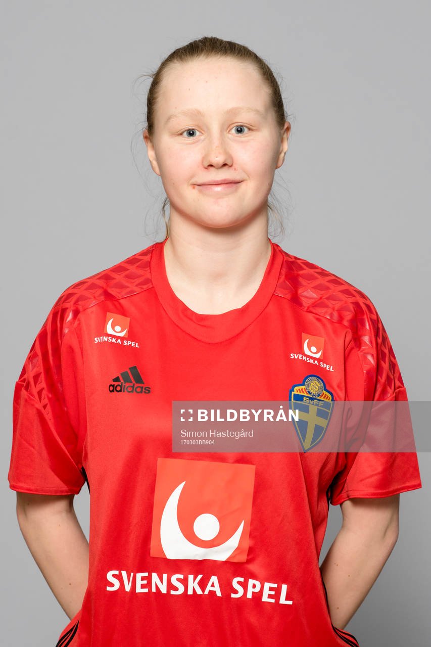 Julia Langörgen, målvakt i F16/01-landslaget