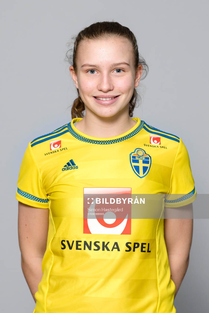 Selma Berggren i F16/01-landslaget