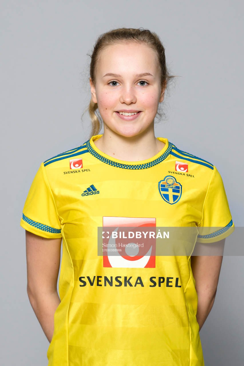 Lisa Flisell i F16/01-landslaget