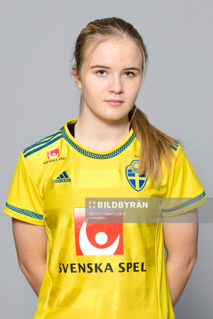 Matilda Liljefors i F16/01-landslaget