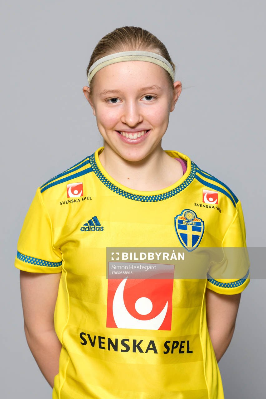Nora Sahli i F16/01-landslaget