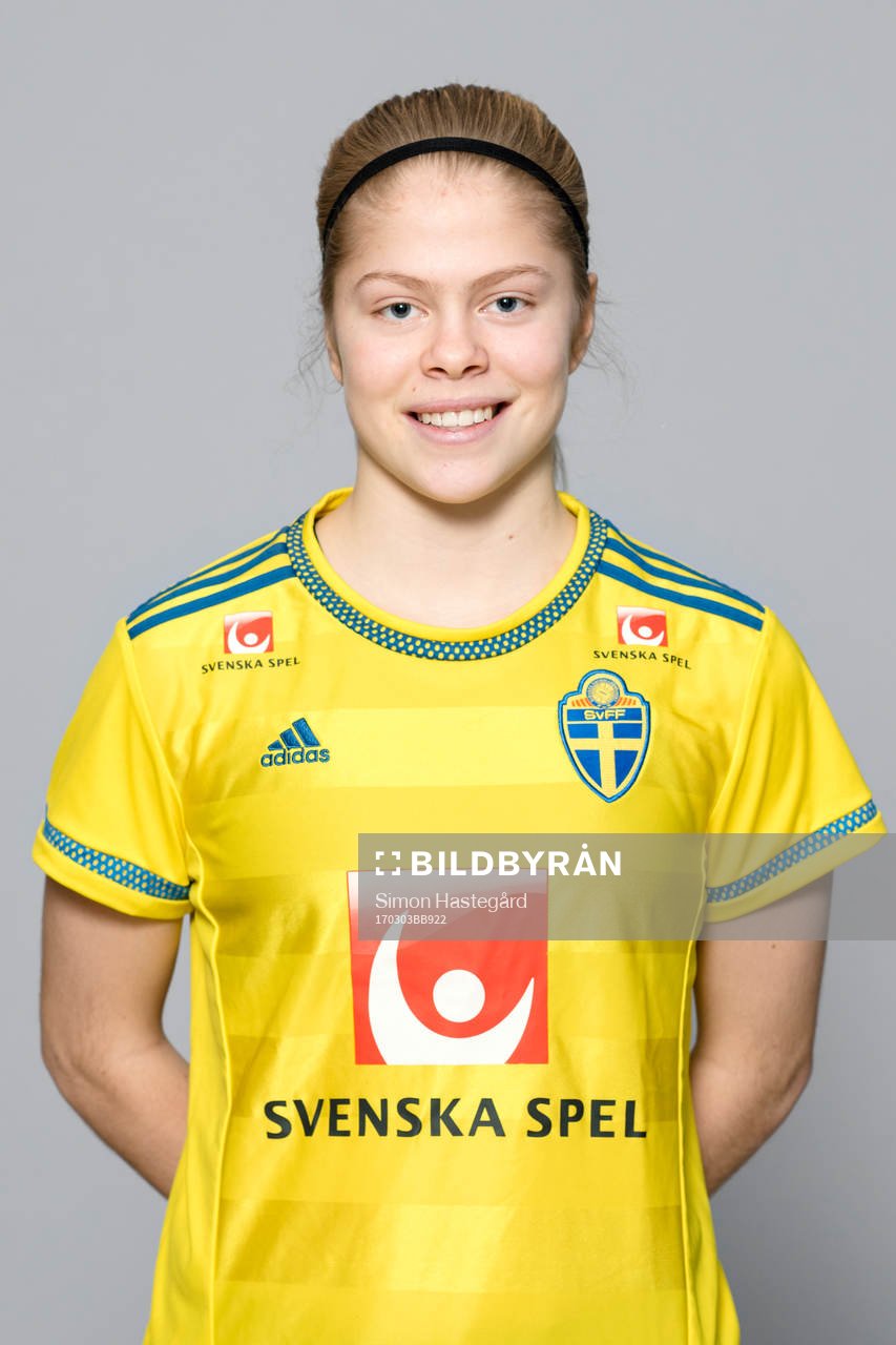 Maja Viström i F16/01-landslaget