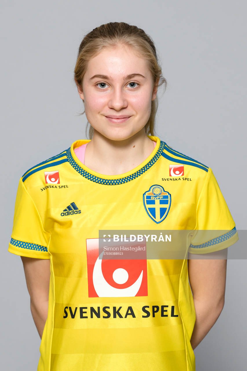 Kajsa Törnkvist i F16/01-landslaget
