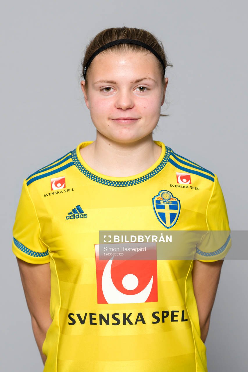 Ebba Lundqvist i F16/01-landslaget
