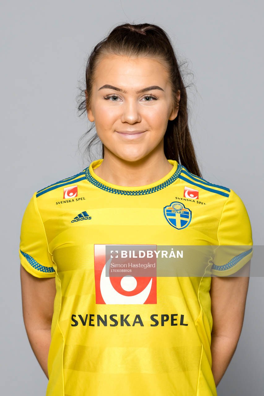 Ebba Crona  i F16/01-landslaget