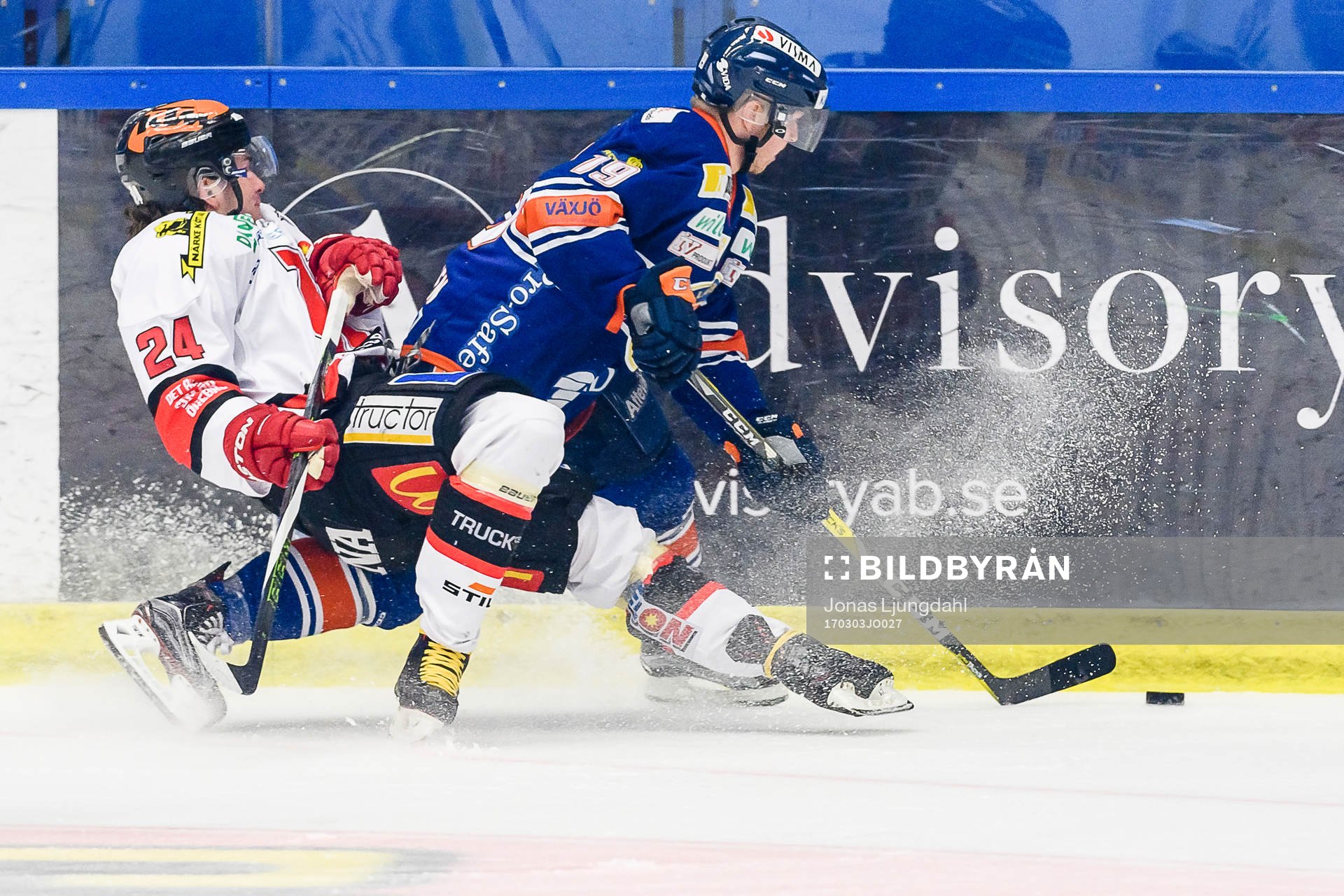 Örebros Petr Zamorsky faller