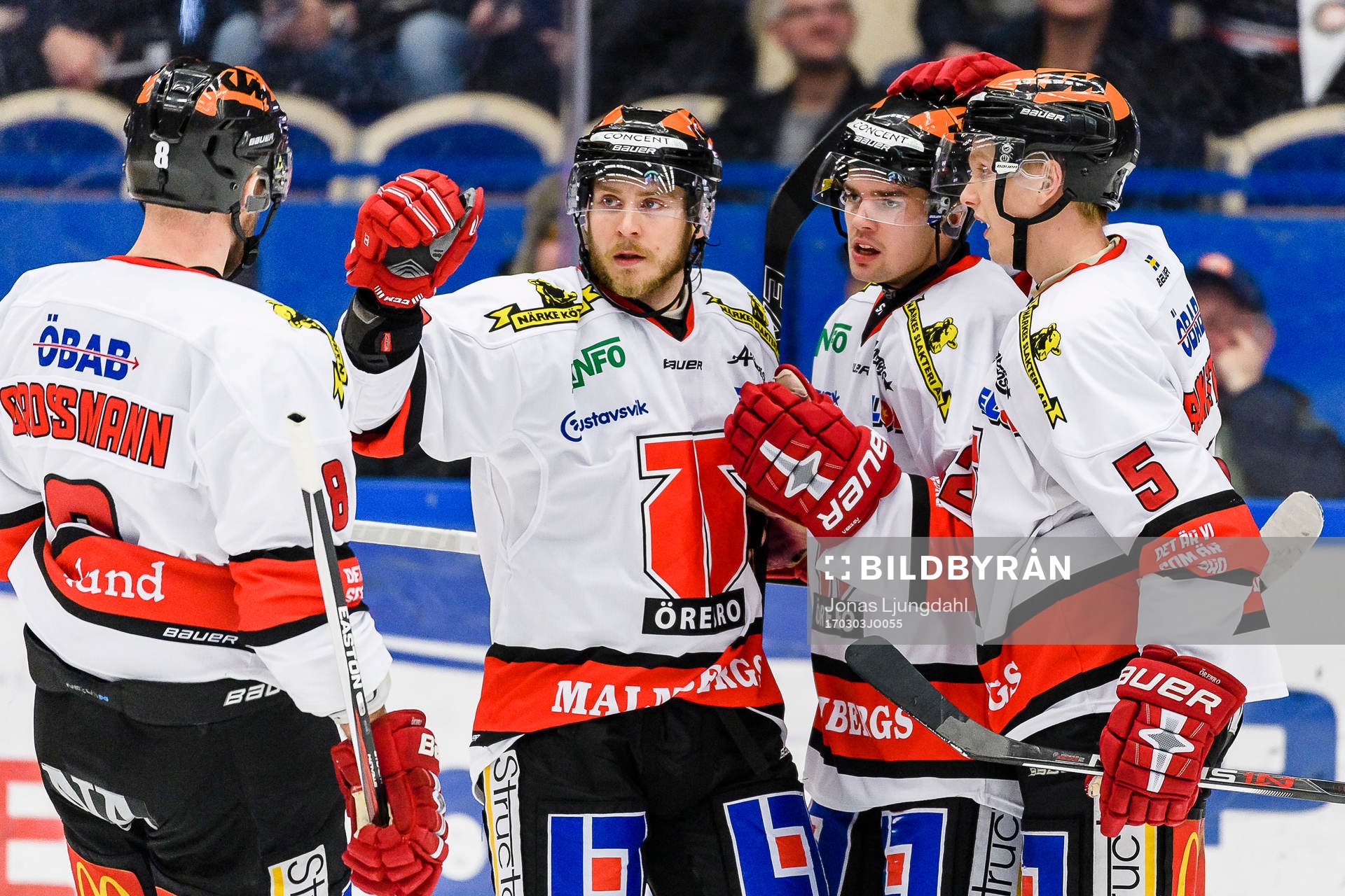 Örebros Kalle Jellvert jublar
