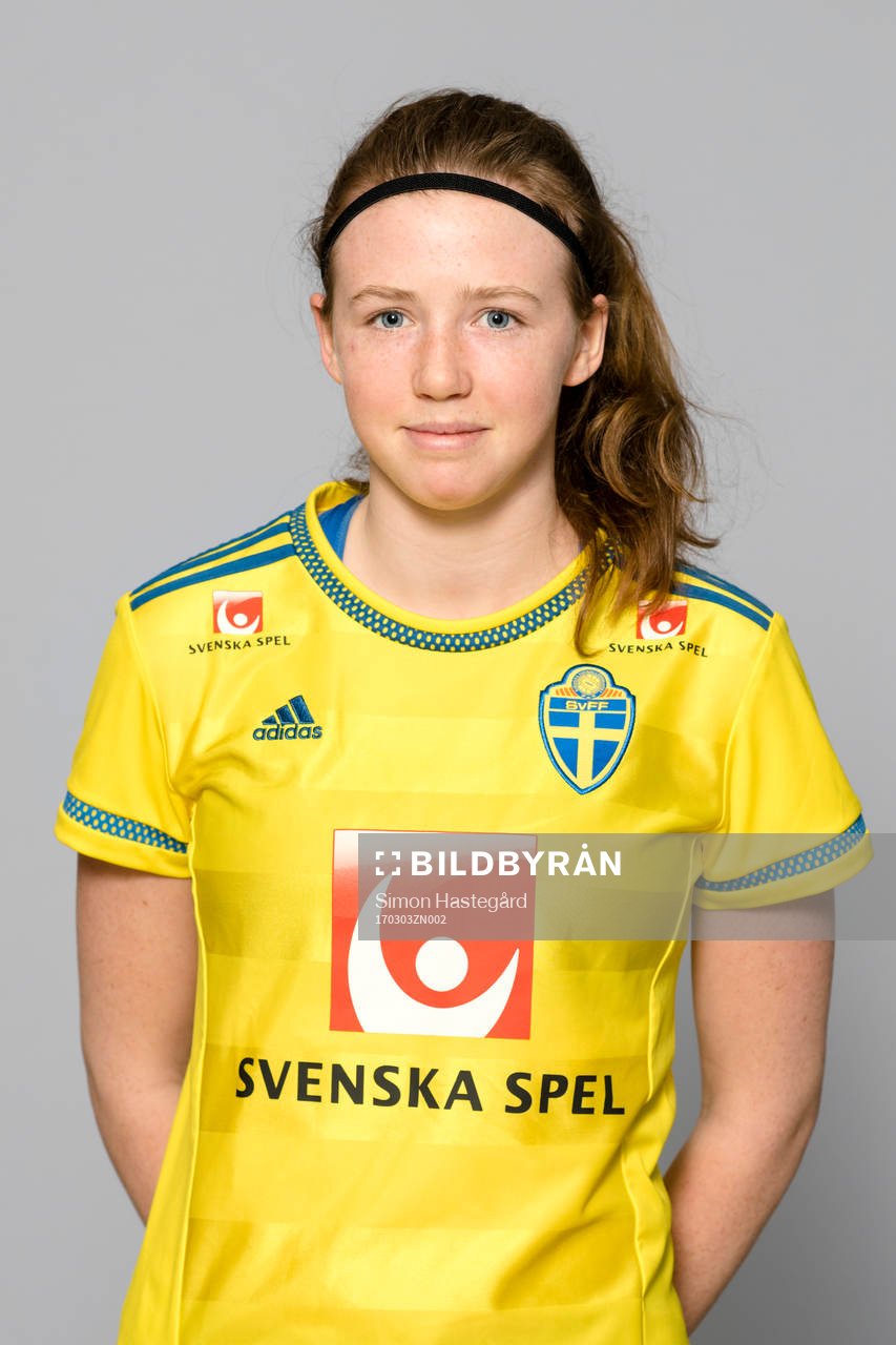 Felicia De Feo i F16/01-landslaget