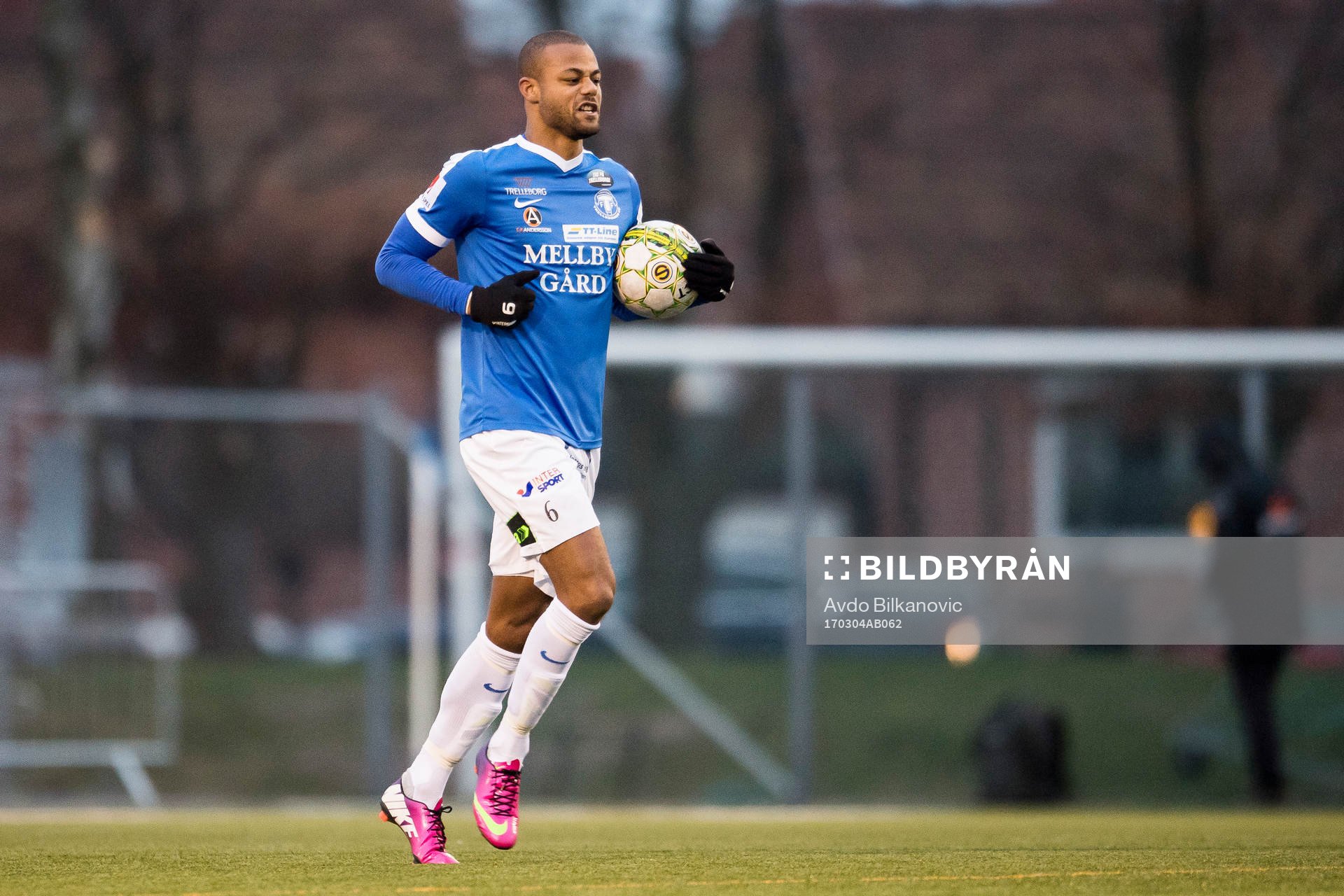 Trelleborgs Salif Camara Jönsson jublar och tar med sig