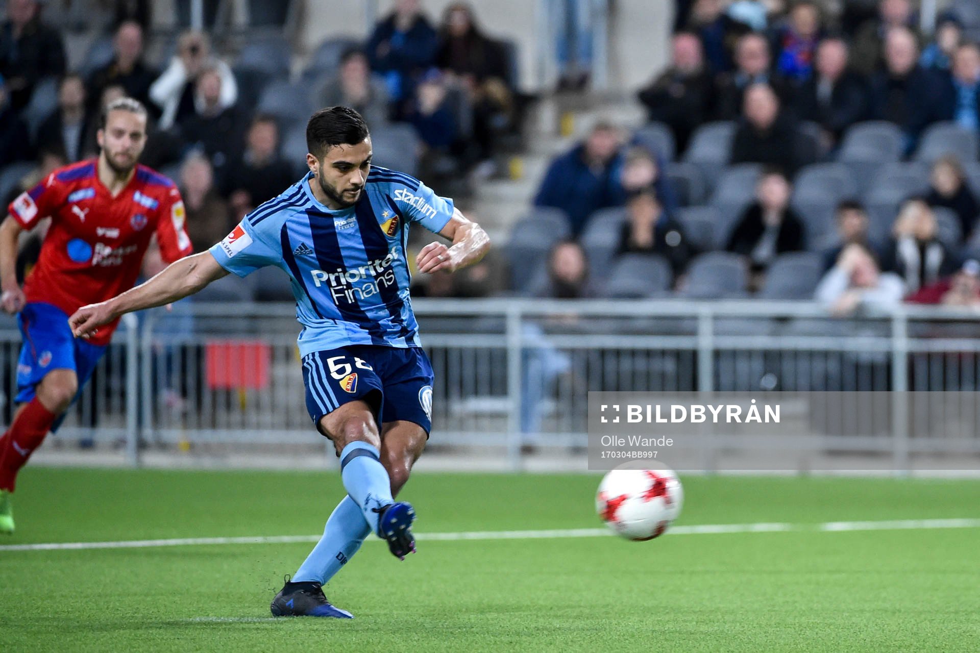 Djurgårdens Othman El Kabir gör 1-0 på straff