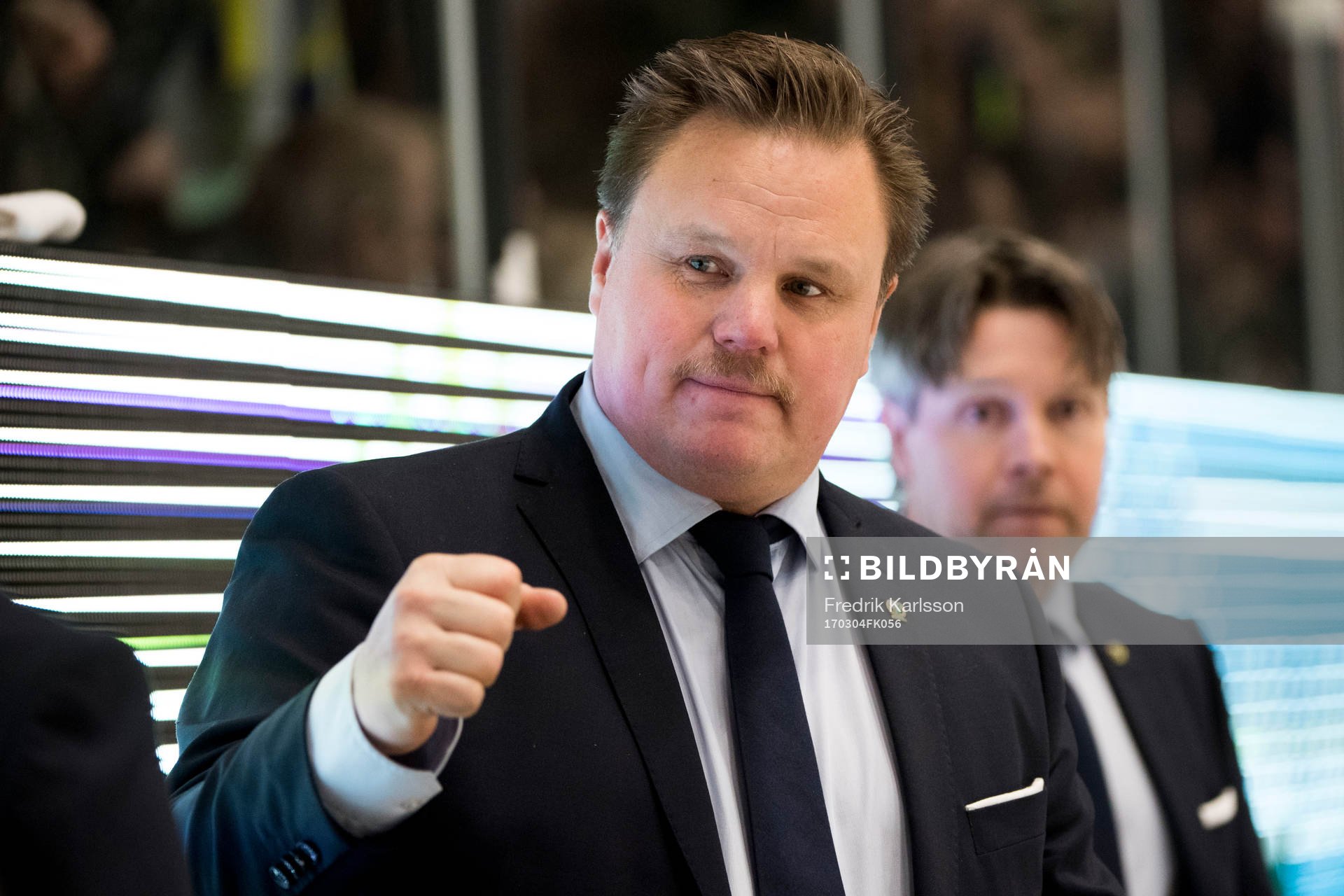 Färjestads tränare Leif Carlsson jublar
