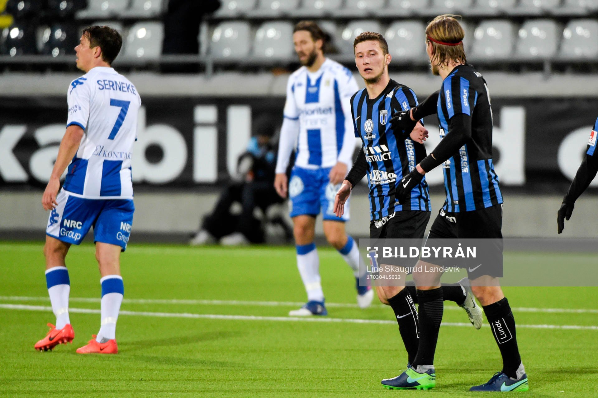 Sirius jublar efter 2-2 under fotbollsmatchen i Svenska Cupen mellan IFK Göteborg och Sirius den 4 mars 2017 i Göteborg.