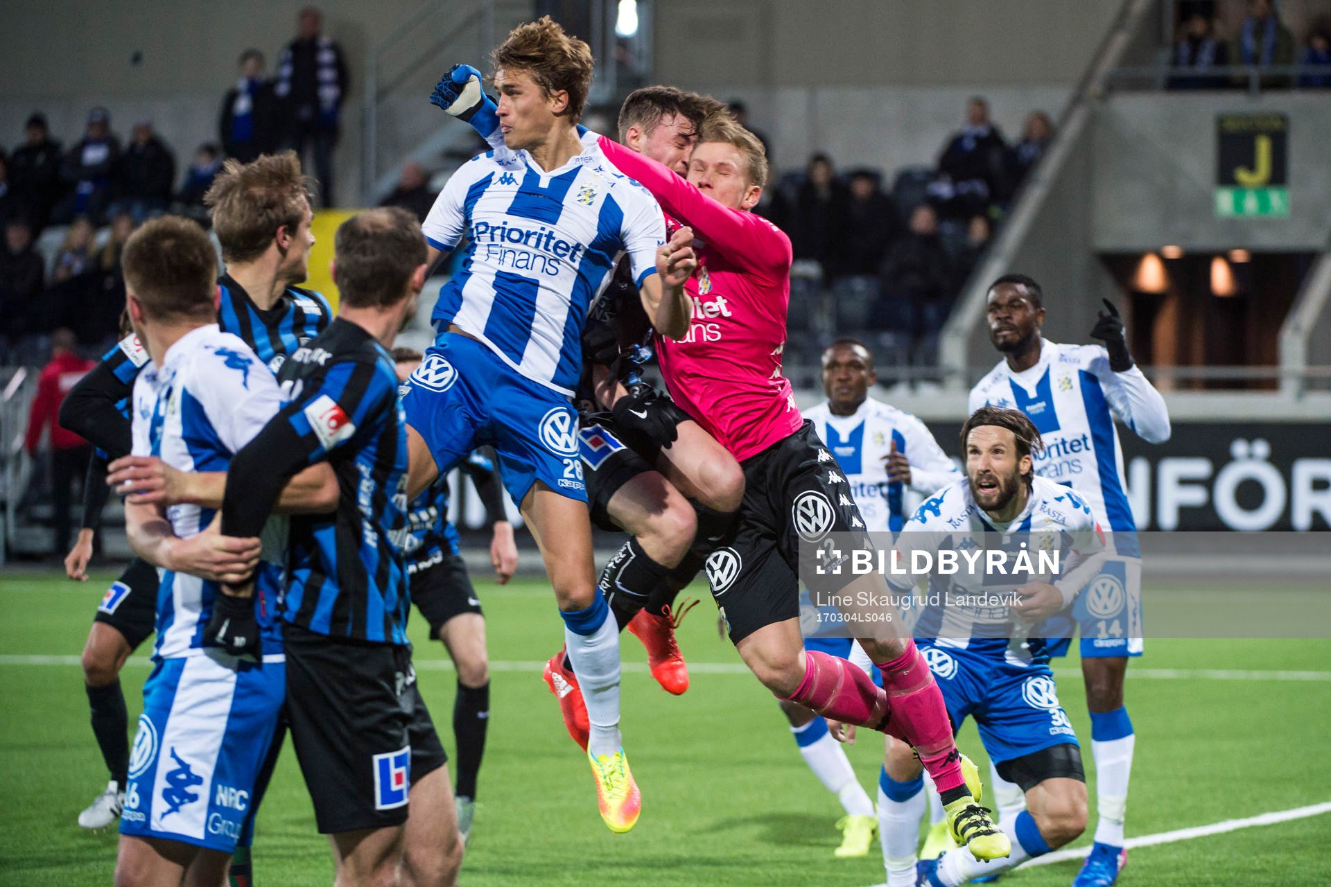 Sirius Daniel Jarl och IFK Göteborgs målvakt Pontus