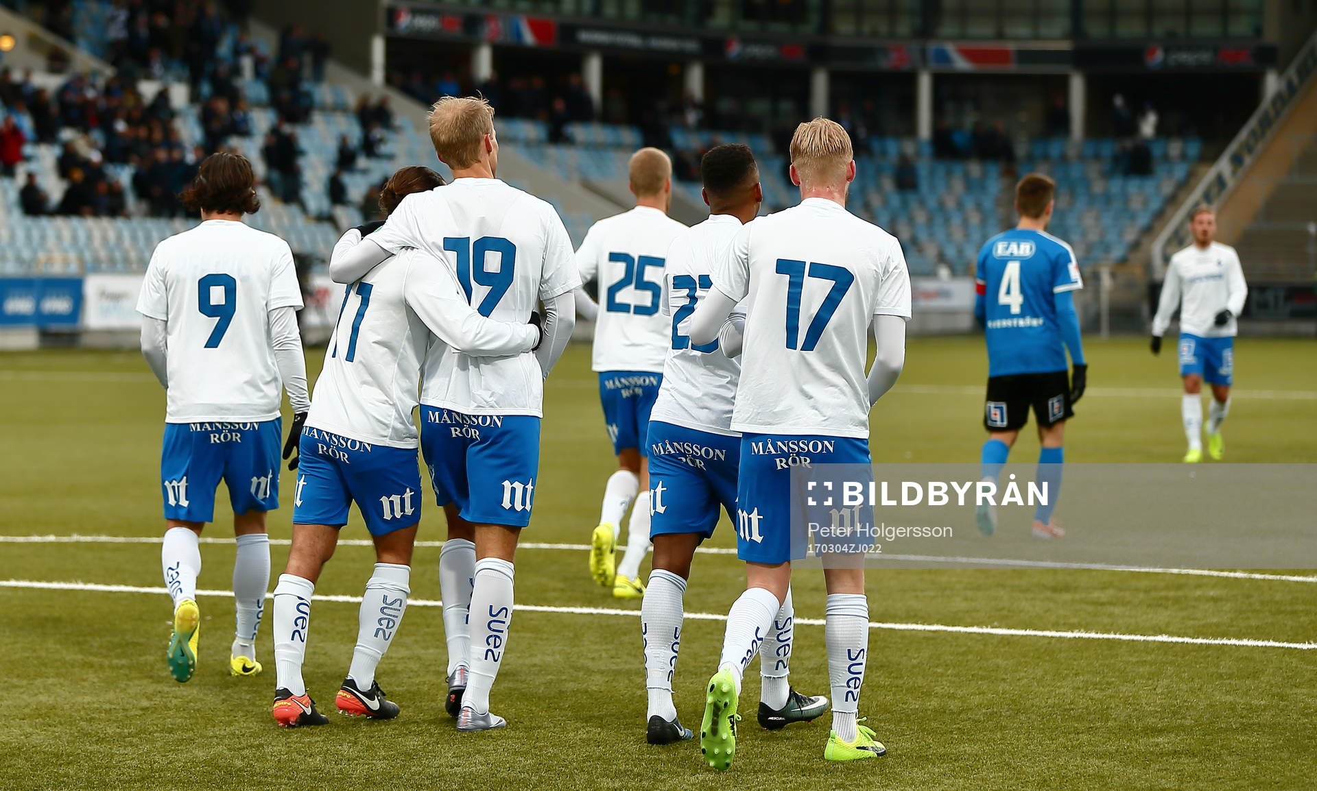 Norrköpings spelare jublar