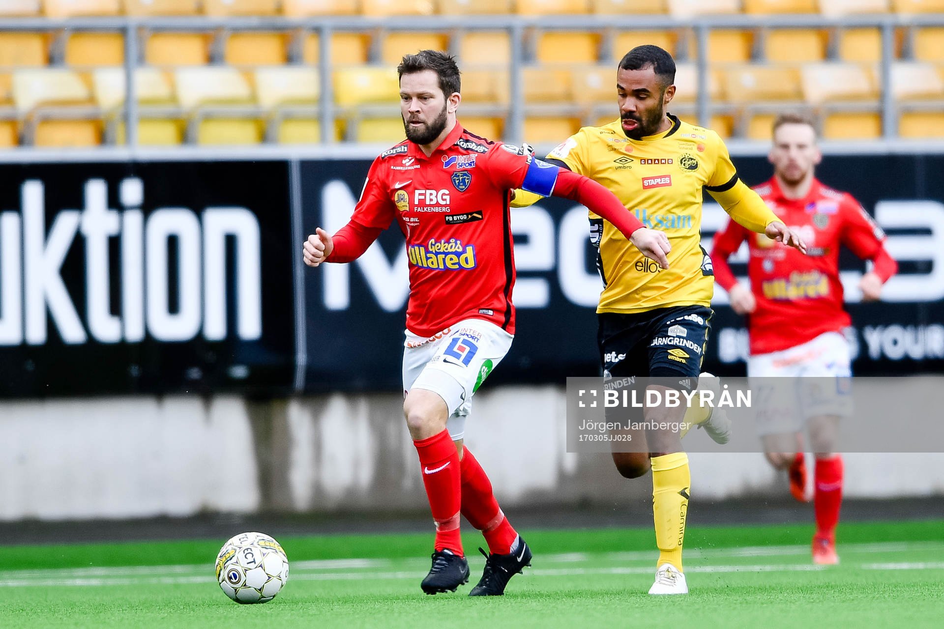 Falkenbergs David Svensson och Elfsborgs Alex Dyer