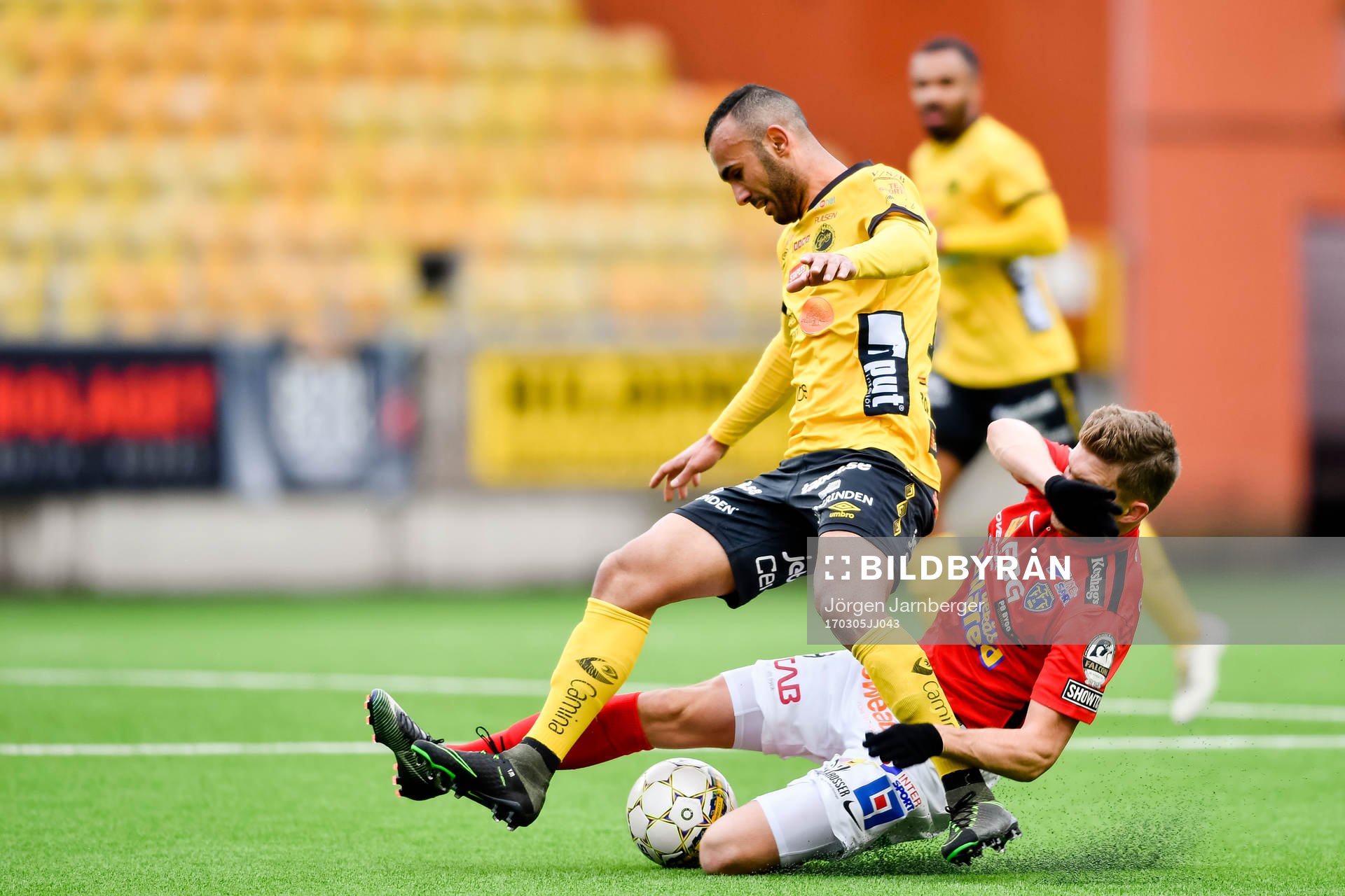 Falkenbergs Jesper Karlsson och Elfsborgs Issam Jebali