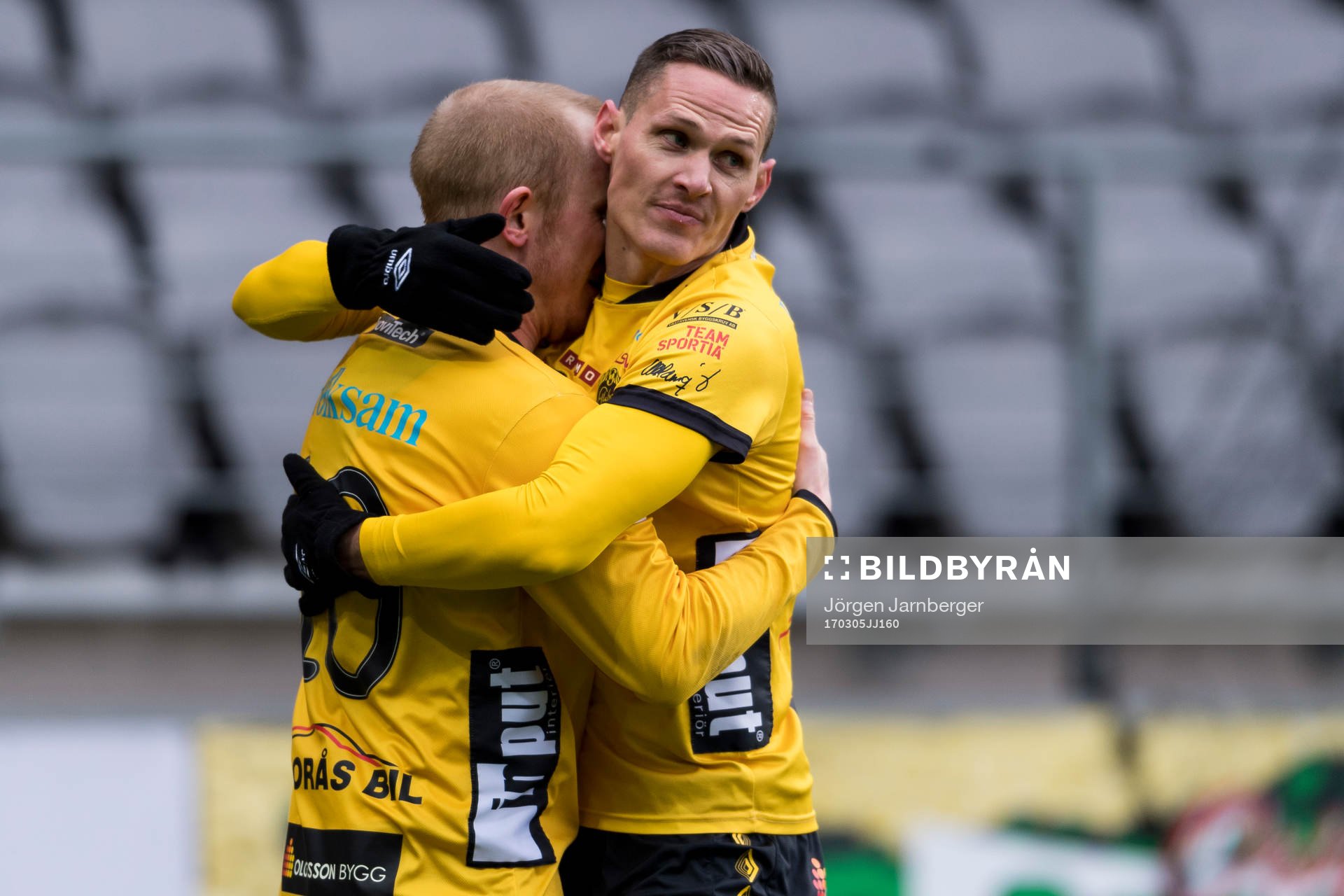 Elfsborgs Jon Jönsson kramas om av Simon Lundevall