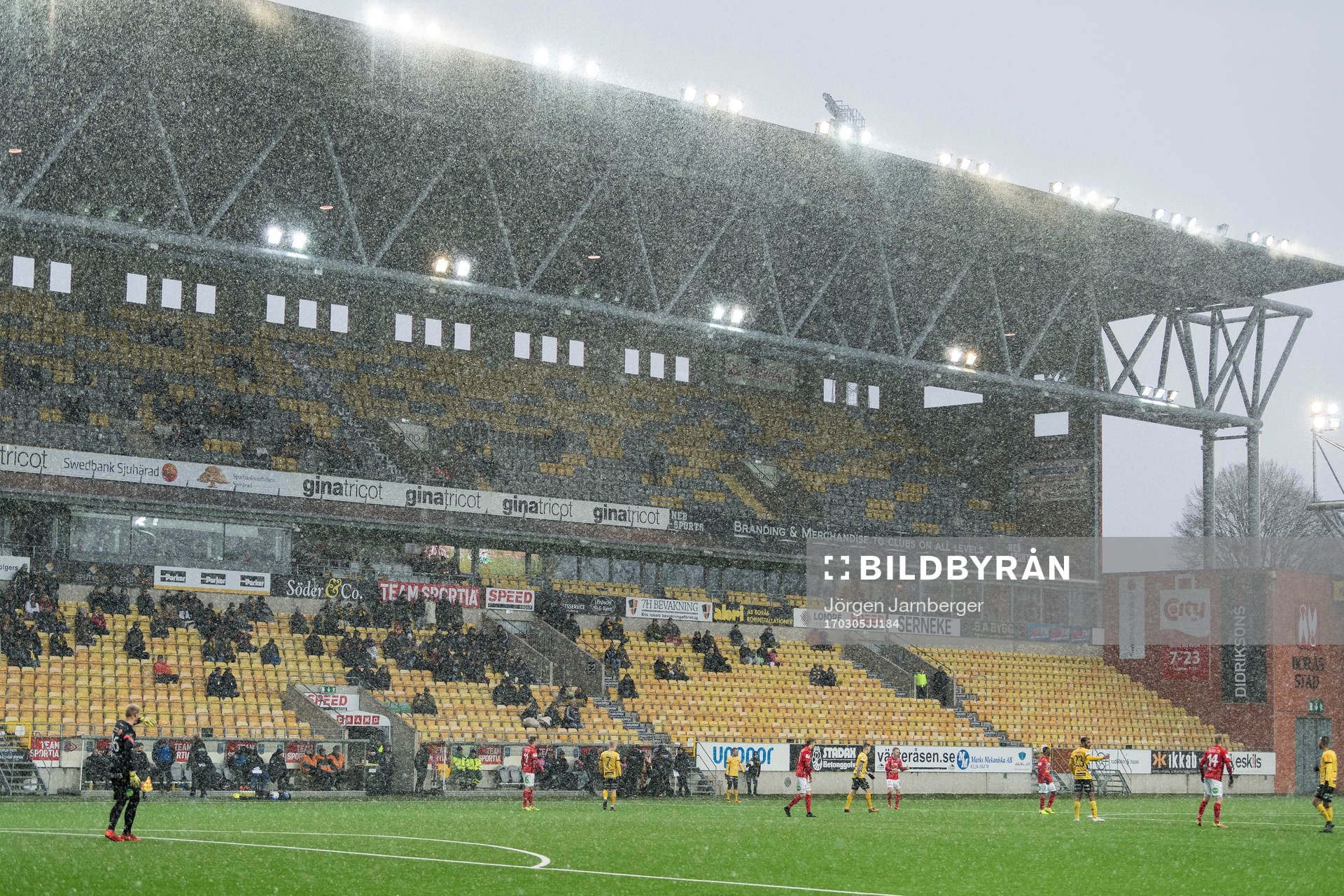 Snön vräkte ner i slutet