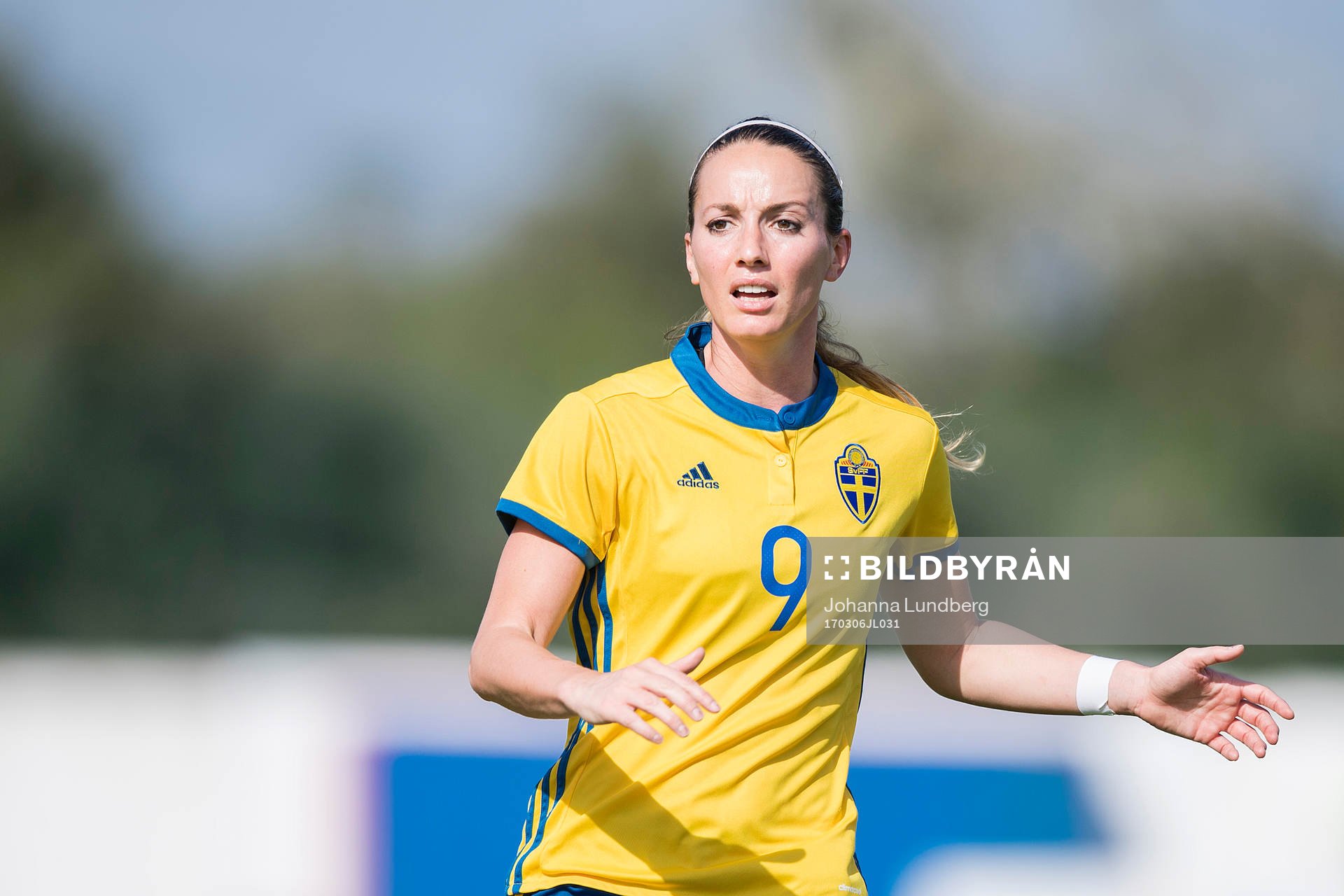 Sveriges Kosovare Asllani