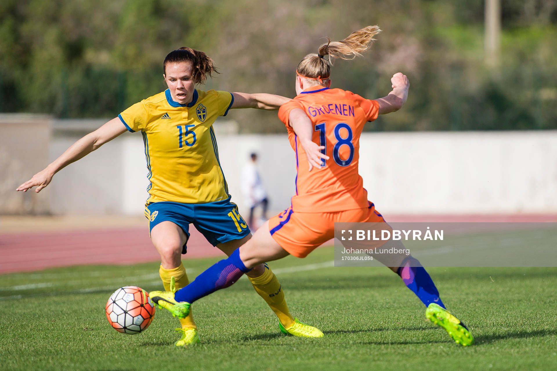 Sveriges Jessica Samuelsson och Hollands Jackie Groenen