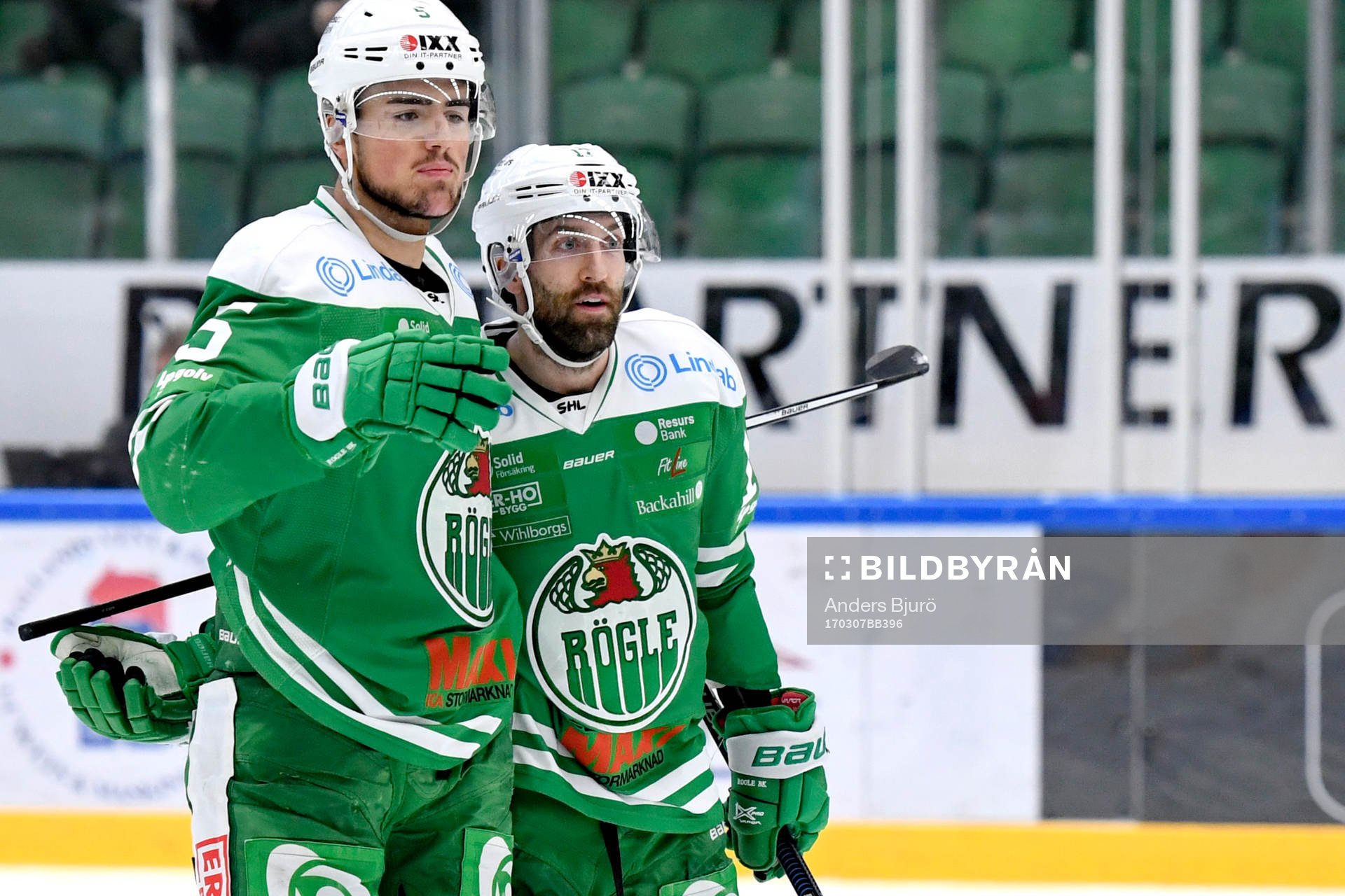 Rögles Alen Bibic och Taylor Matson jublar