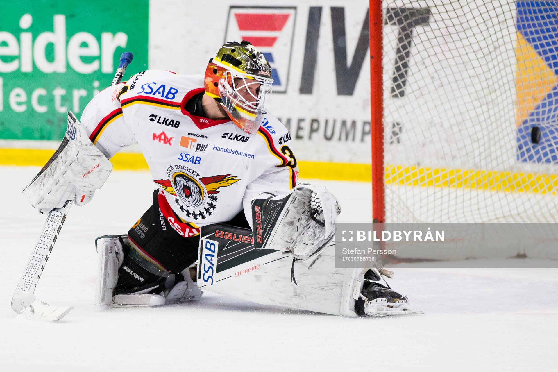 s Martin Thörnberg gör mål till 5-0 mot Luleås målvakt